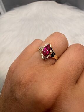 10k Yellow Gold Simulated Ruby & Diamond Ring Size 6.75. Read Please